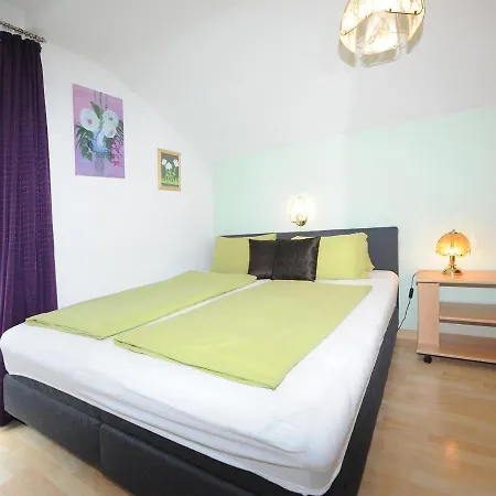 Duerlinger Apartment